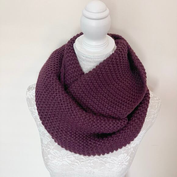 Plum knit Infinity Scarf - Picture 3 of 5